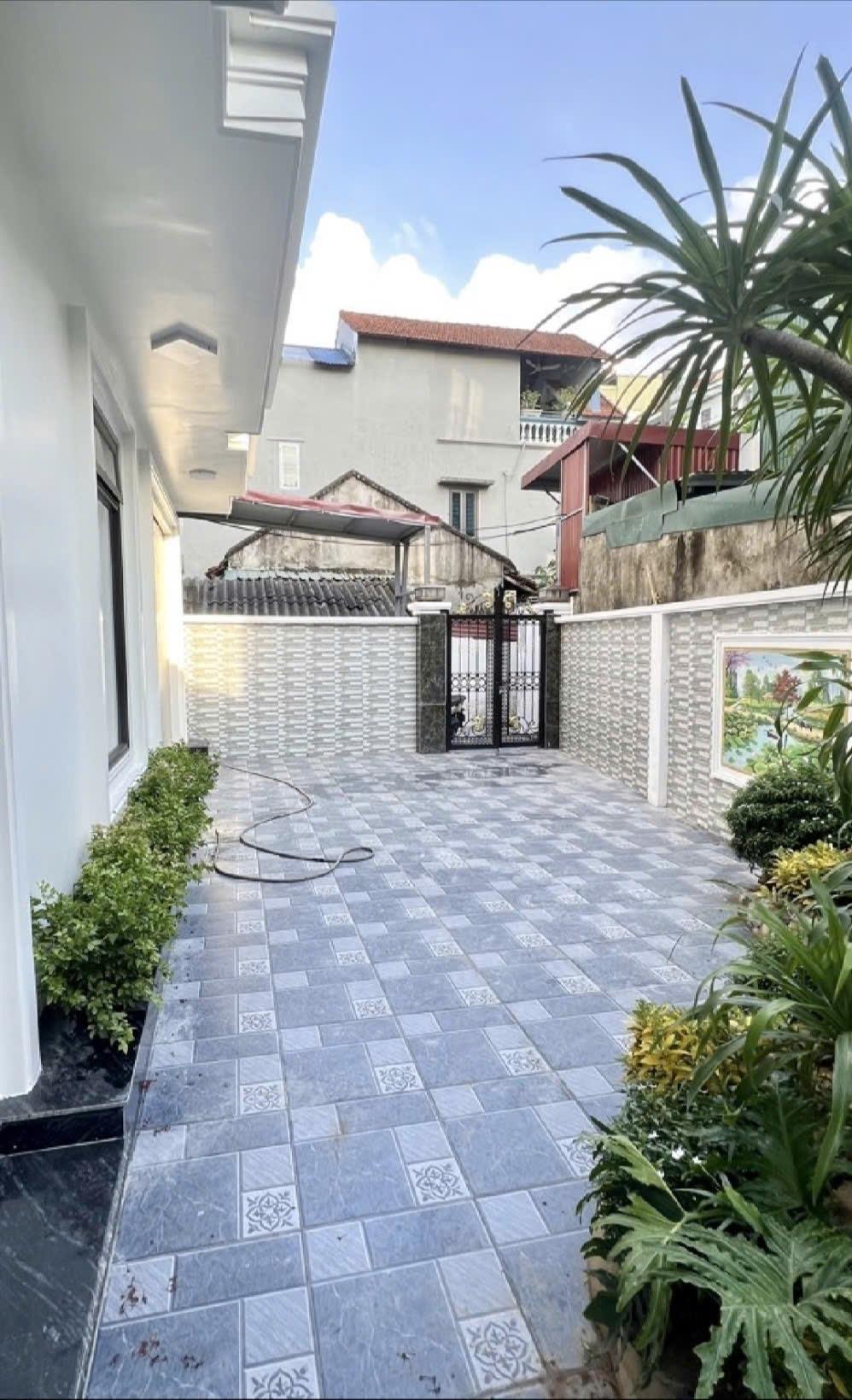 Sở hữu ngay nhà 94 m2 tại Đường Tự Khoát - Ngũ Hiệp - Thanh Trì - Hà Nội, giá 9,85 tỷ