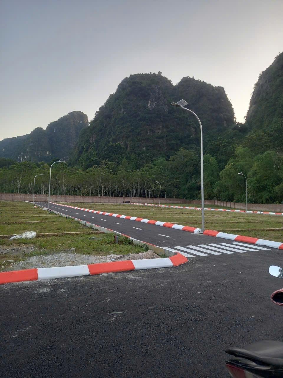 Bán miếng đất 55 m2 tại Đường Hồ Chí Minh - Cao Dương - Lương Sơn - Hòa Bình, giá 365 triệu