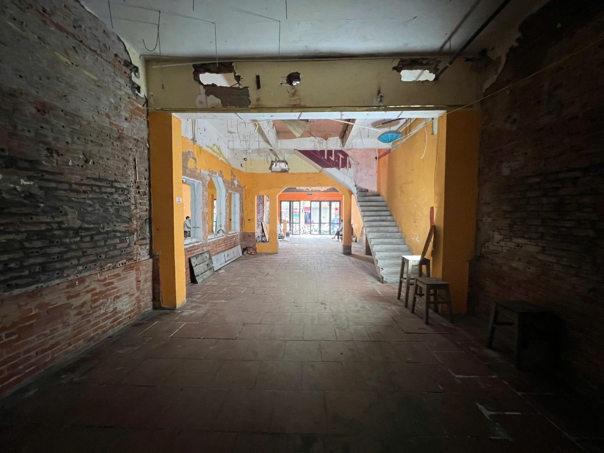 Cho thuê gấp nhà mặt phố đẹp tại Phường Hàng Buồm - Hoàn Kiếm - Hà Nội, 300 m2, giá 299 tr/tháng