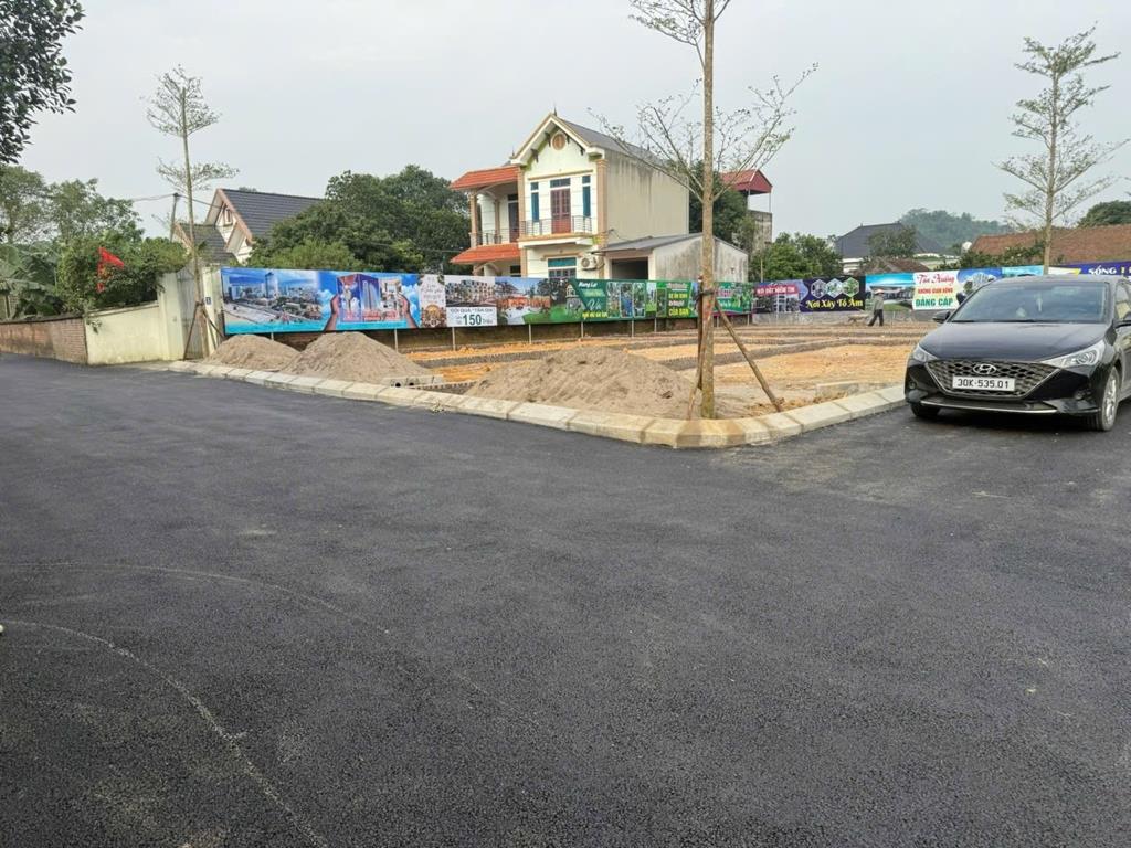 Cần bán ngay đất 81 m2 tại Thị trấn Xuân Mai - Chương Mỹ - Hà Nội, giá 2,3 tỷ