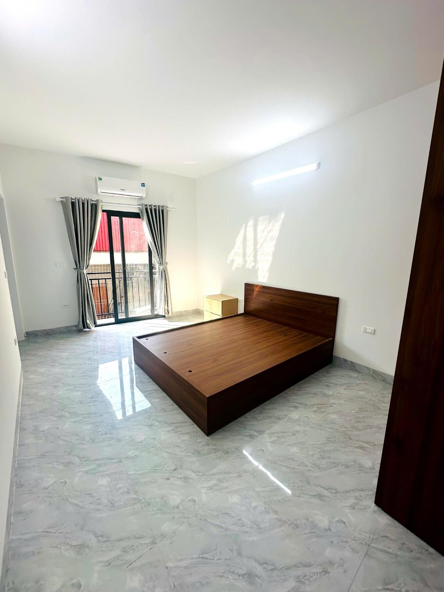 Cần cho thuê phòng trọ 30 m2 tại Đường Đào Tấn - Cống Vị - Ba Đình - Hà Nội, giá 5 tr/tháng