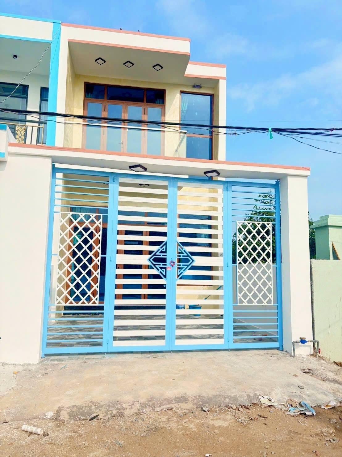 Cần bán nhanh căn nhà đẹp 150 m2 tại Xã Long Hòa - Cần Đước - Long An, giá 1,02 tỷ