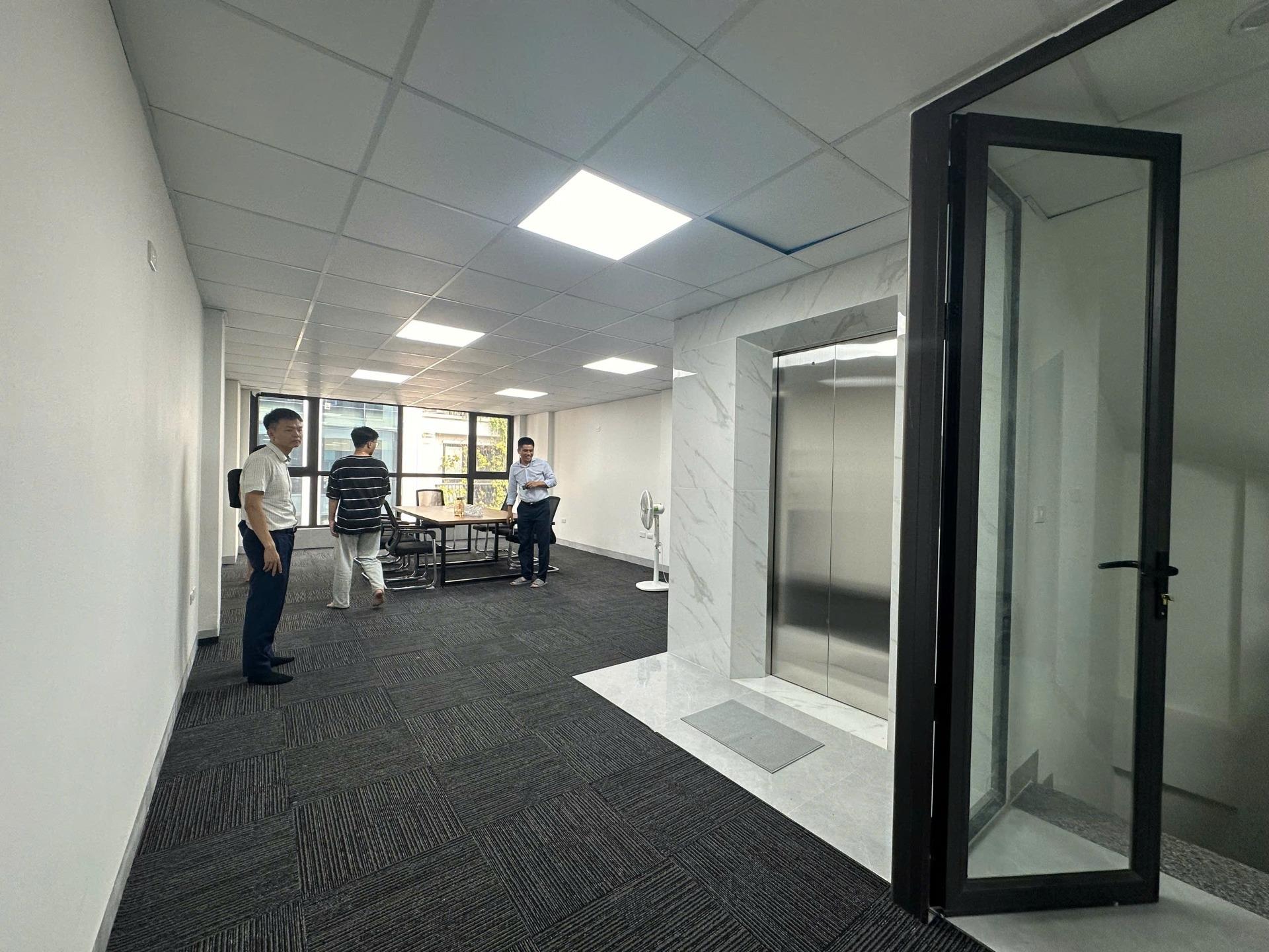 Cho thuê văn phòng Kim Giang- Gần The Manor central Park