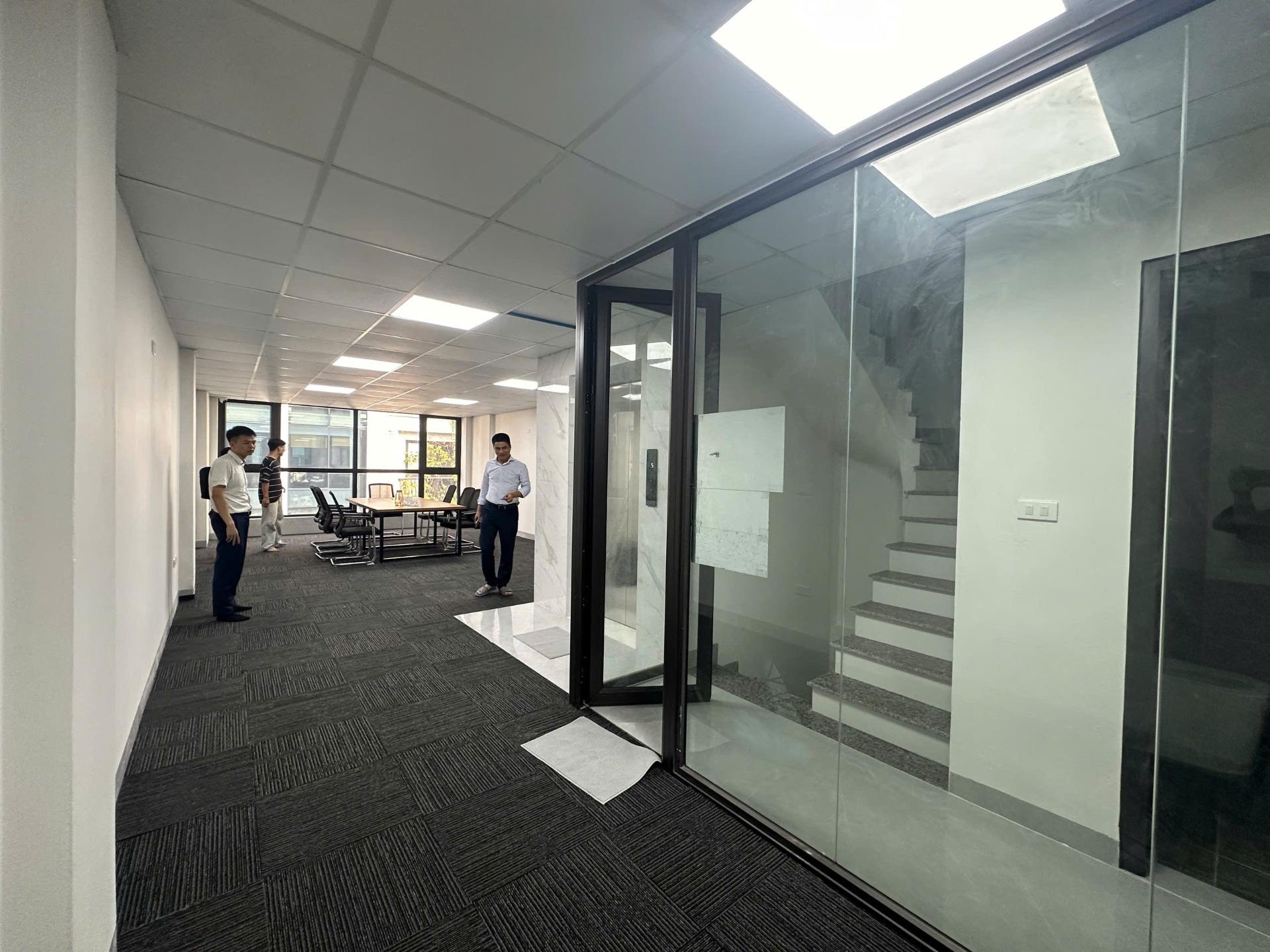 Cho thuê văn phòng Thanh Liệt- Kim Giang, gần the manor central park, 60 m2/tầng, sàn thông 