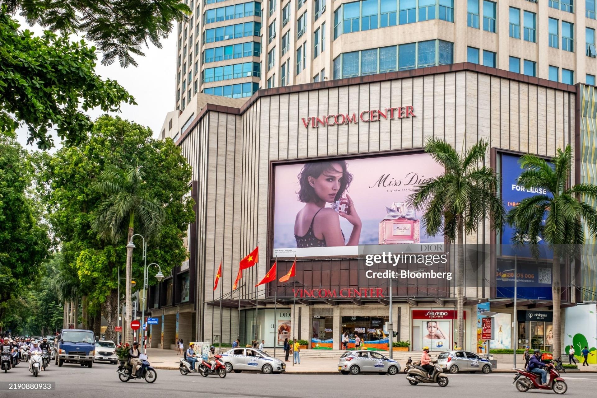 Cho thuê gấp căn nhà mặt phố tại Đường Triệu Việt Vương, 150 m2, giá 260 triệu/tháng