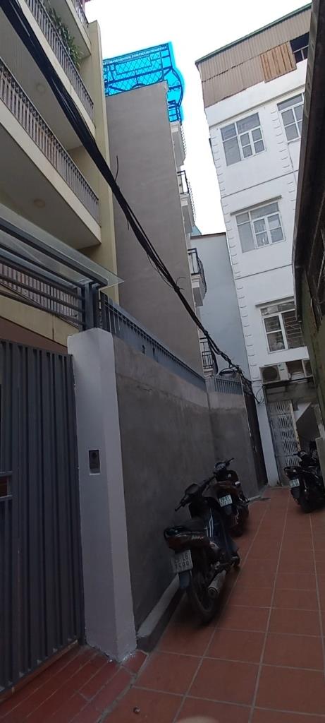 Sở hữu ngay nhà sổ riêng 5 tầng, 43 m2, mặt tiền 4m tại Đường Dương Văn Bé, giá 10,6 tỷ