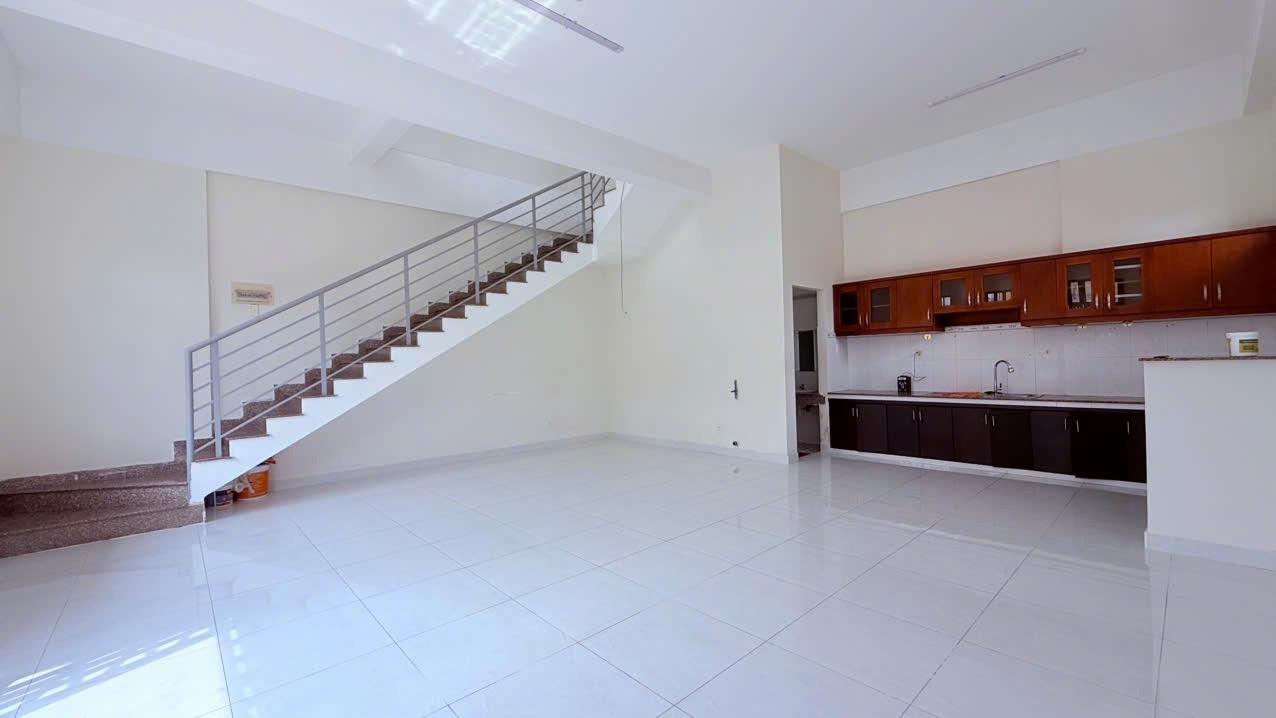 Cần bán gấp bán nhanh shophouses 130 m2, giá 3,95 tỷ tại Bình Tân - TP Hồ Chí Minh