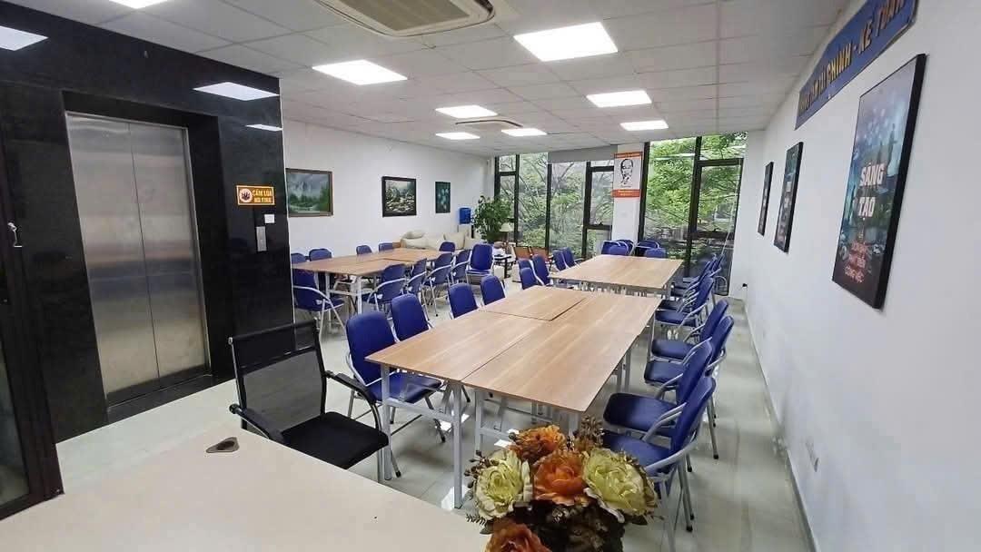 Cho Thuê mặt bằng kinh doanh mặt đường Phạm Văn Đồng