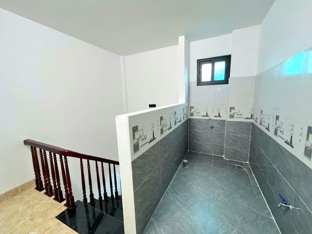 Bán gấp nhà đẹp 30 m2, hướng Tây tại Xã Tây Tựu - Bắc Từ Liêm - Hà Nội, giá 5E-06 triệu