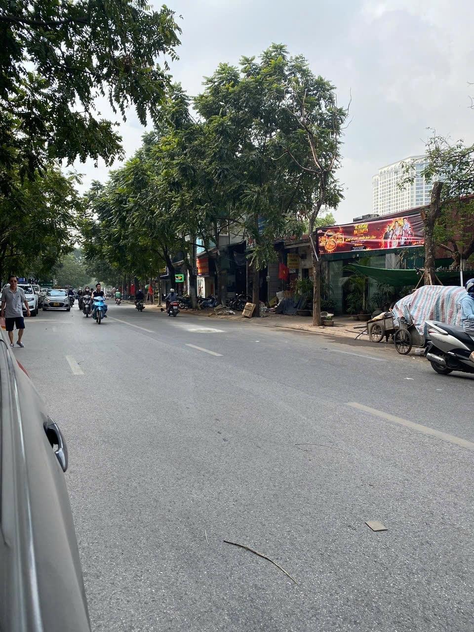 Sở hữu nhà mặt phố đẹp 86 m2, hướng Đông-Nam tại Phường Vĩnh Tuy - Hai Bà Trưng, giá 23,5 tỷ