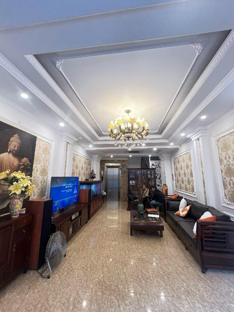 Cần bán gấp nhà sổ riêng 52 m2 tại Phố Thái Hà - Láng Hạ - Đống Đa - Hà Nội, giá 20,9 tỷ