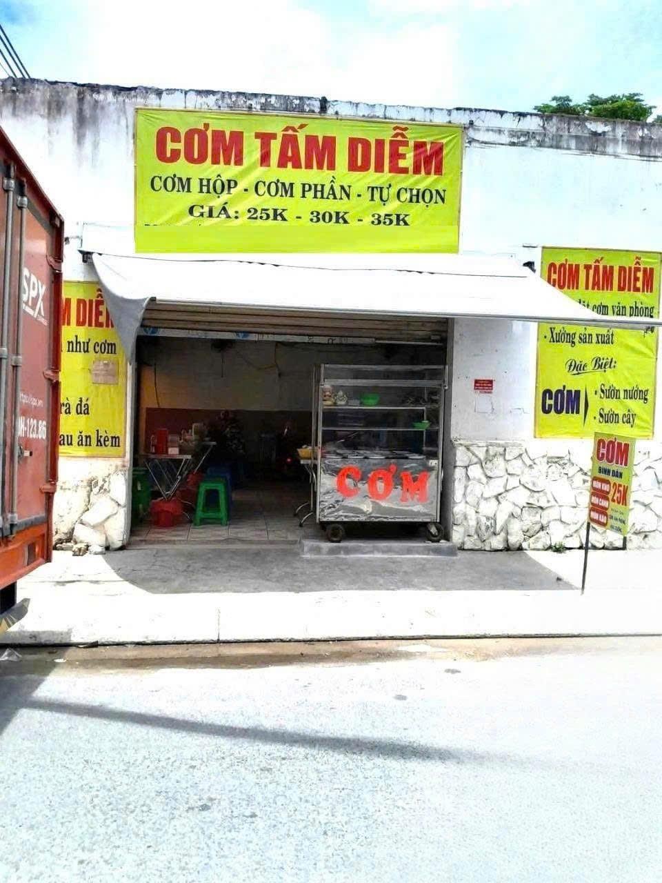 Cần cho thuê phòng 40 m2 tại Đường Thái Thị Nhạn - 10 - Tân Bình, giá 2,4 triệu/tháng