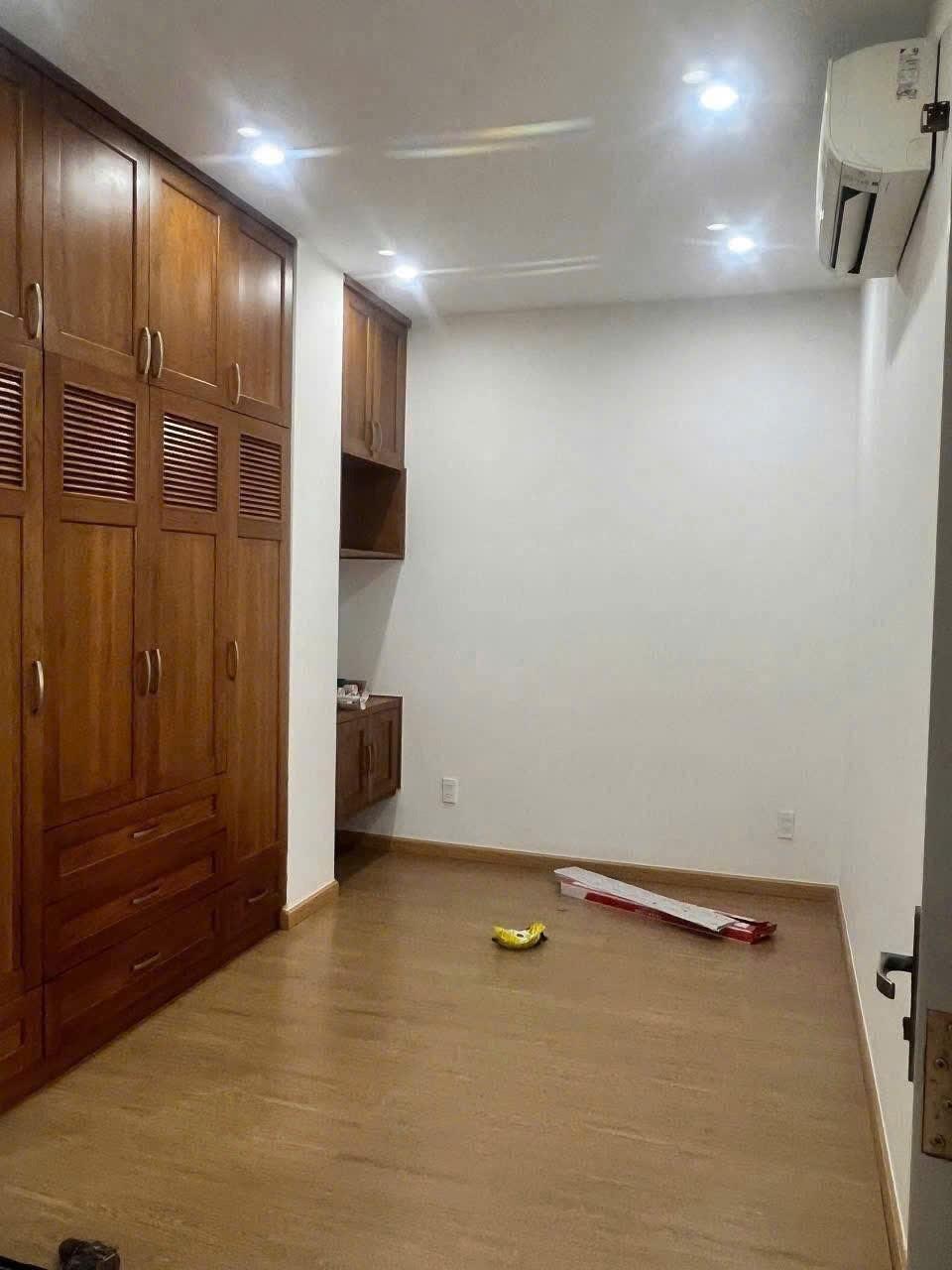 Cho thuê gấp căn 110 m2 tại Đường Âu Cơ - Tân Thành - Tân Phú - TP Hồ Chí Minh, giá 15 triệu/tháng