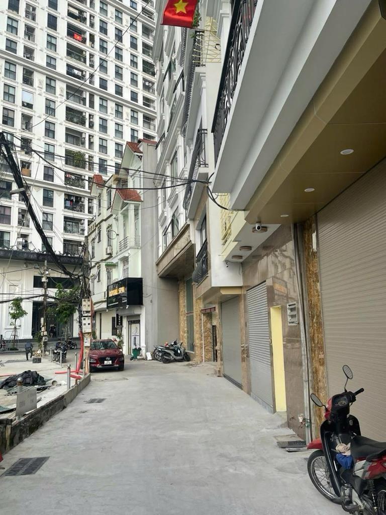 Cần bán nhà shr 40 m2 tại Phường Mỹ Đình 1 - Nam Từ Liêm - Hà Nội, giá 14,5 tỷ