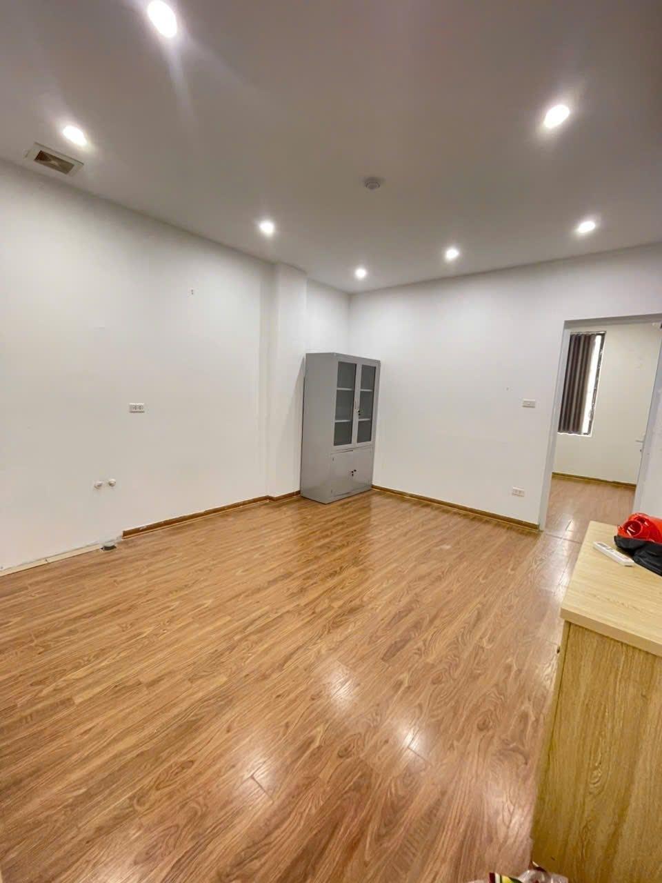 Cần cho thuê gấp nhà sổ hồng riêng tại Đường Lê Quang Đạo - Phú Đô - Nam Từ Liêm, 45 m2, giá rẻ