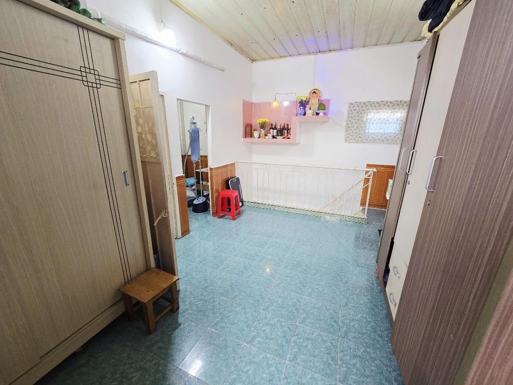 Sở hữu ngay nhà sổ hồng riêng 2 tầng, 40 m2, mặt tiền 4m tại Thủ Đức, giá 2,35 tỷ