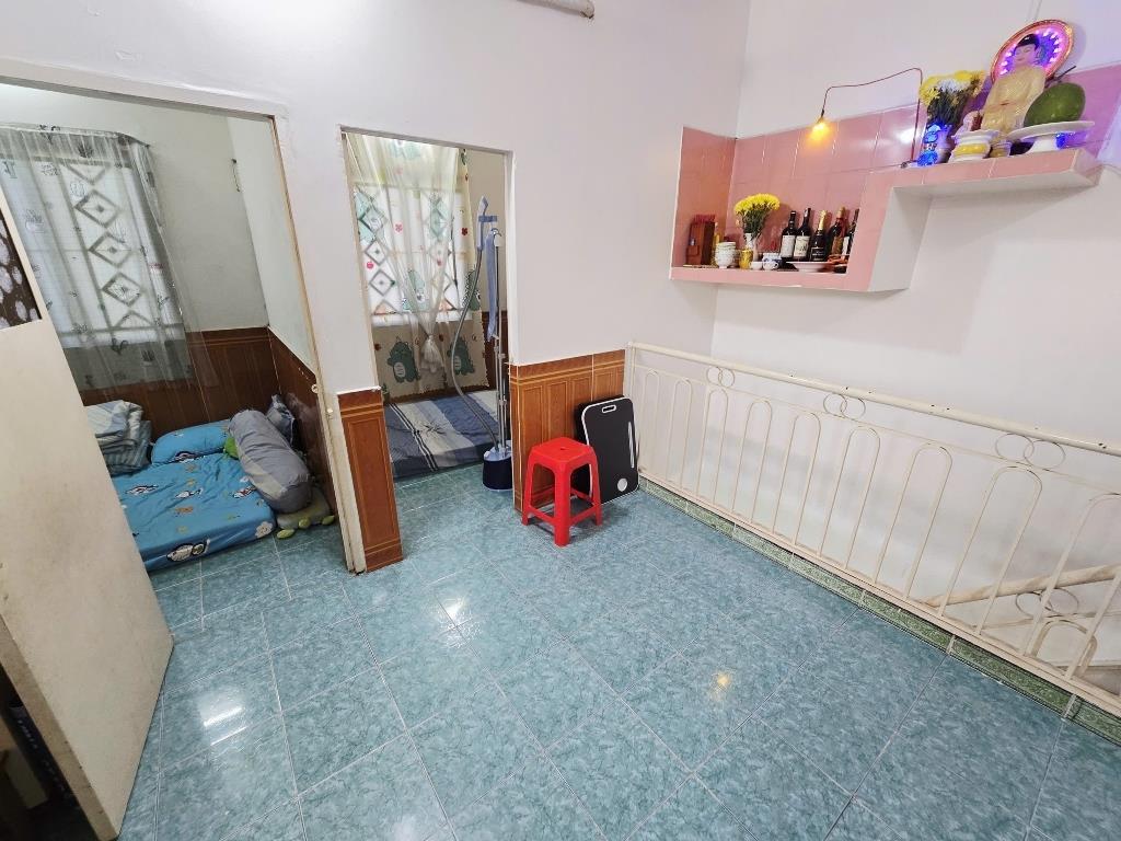 Sở hữu ngay nhà sổ hồng riêng 2 tầng, 40 m2, mặt tiền 4m tại Thủ Đức, giá 2,35 tỷ