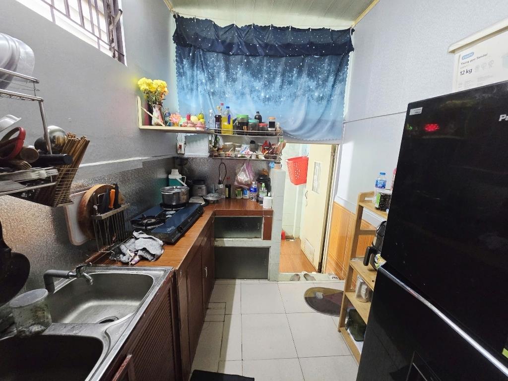 Sở hữu ngay nhà sổ hồng riêng 2 tầng, 40 m2, mặt tiền 4m tại Thủ Đức, giá 2,35 tỷ