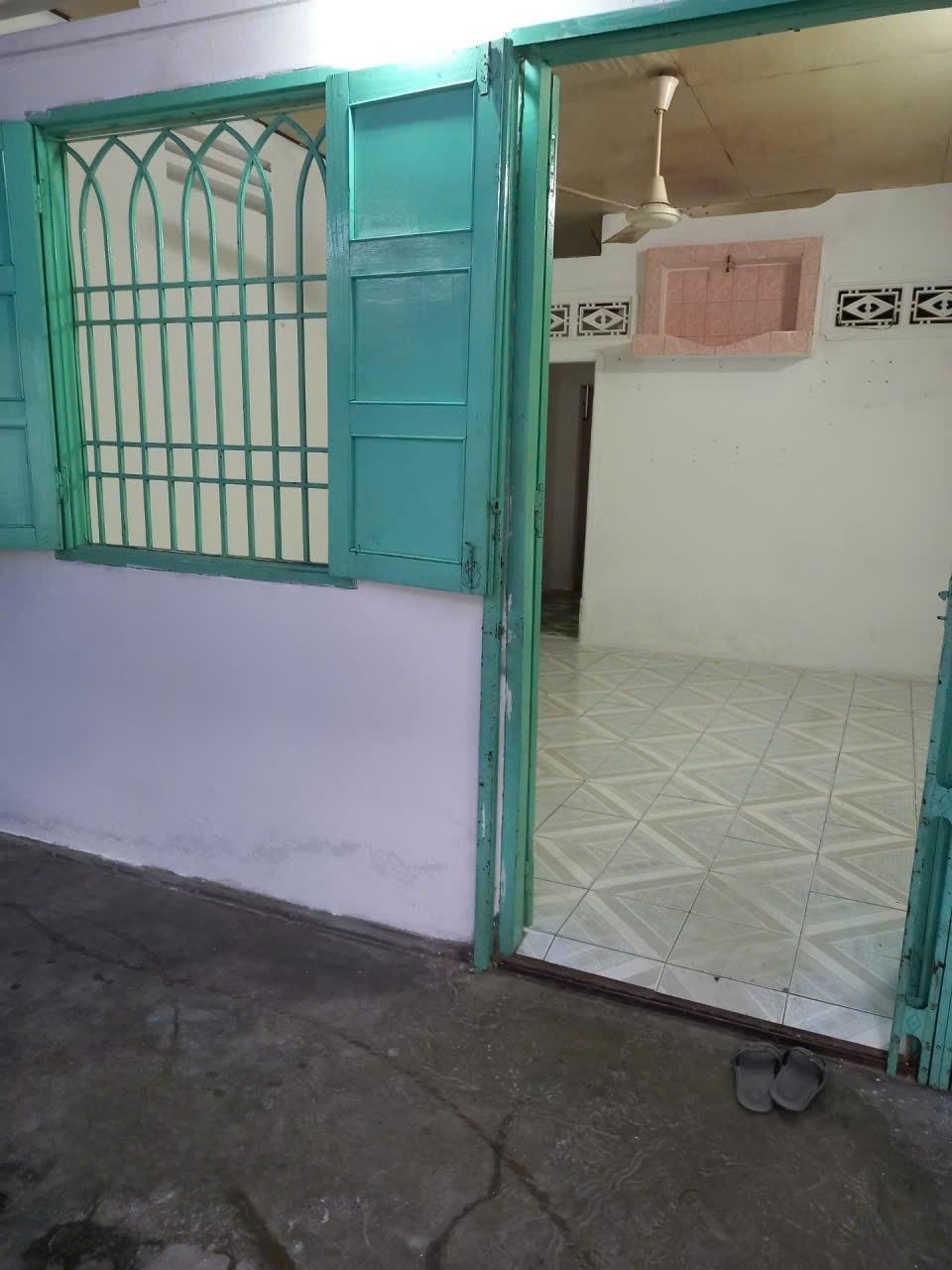 Cần bán nhà riêng 80 m2 tại Đường Đỗ Xuân Hợp - Phước Long B - Quận 9 - TP Hồ Chí Minh, giá 5,5 tỷ