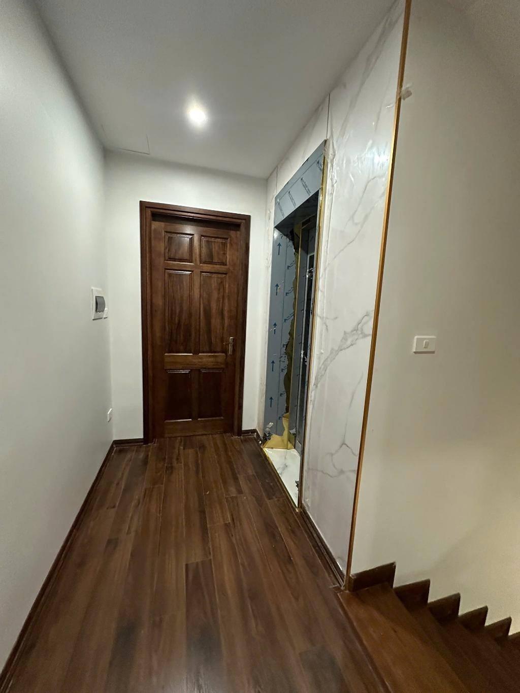 Cần bán gấp bán nhanh nhà sổ hồng riêng 60 m2 tại Đường Minh Khai - Hoàng Mai, giá 16,5 tỷ