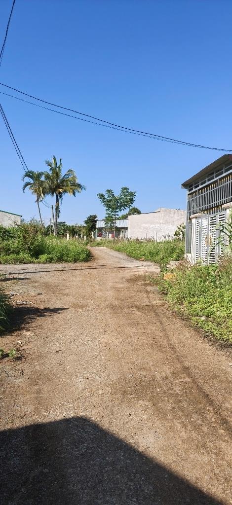 Cần bán lô đất nền 138 m2, mặt tiền 5m, hướng Tây-Nam tại Đức Trọng - Lâm Đồng, giá 650 triệu