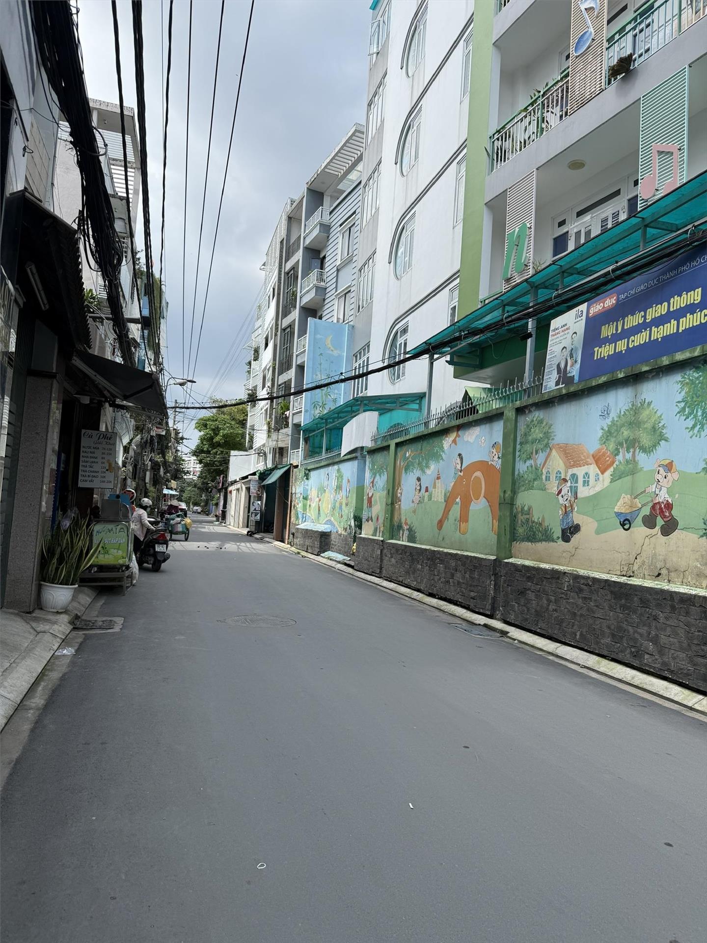 Sở hữu nhà mặt phố đẹp 3 tầng, 59 m2 tại Đường Nguyễn Bá Tòng - 11 - Tân Bình, giá 8,2 tỷ