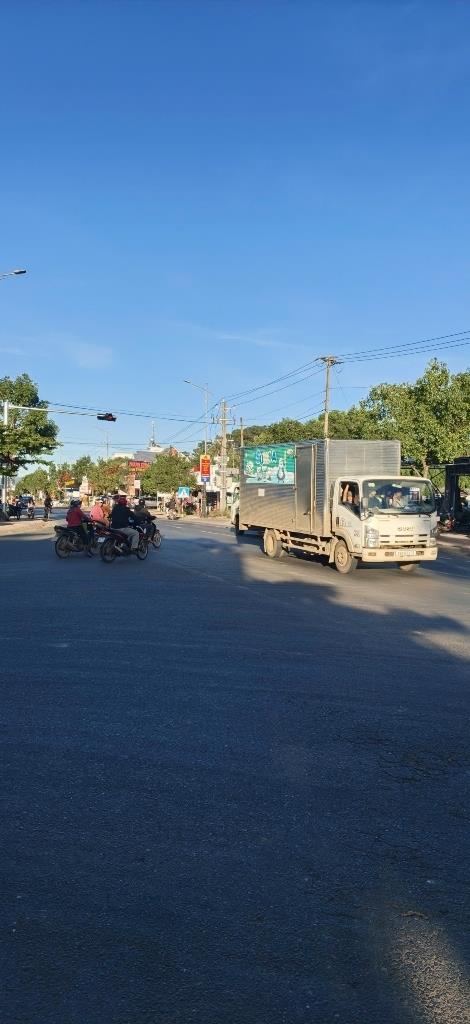 Cần bán lô đất nền 138 m2, mặt tiền 5m, hướng Tây-Nam tại Đức Trọng - Lâm Đồng, giá 650 triệu