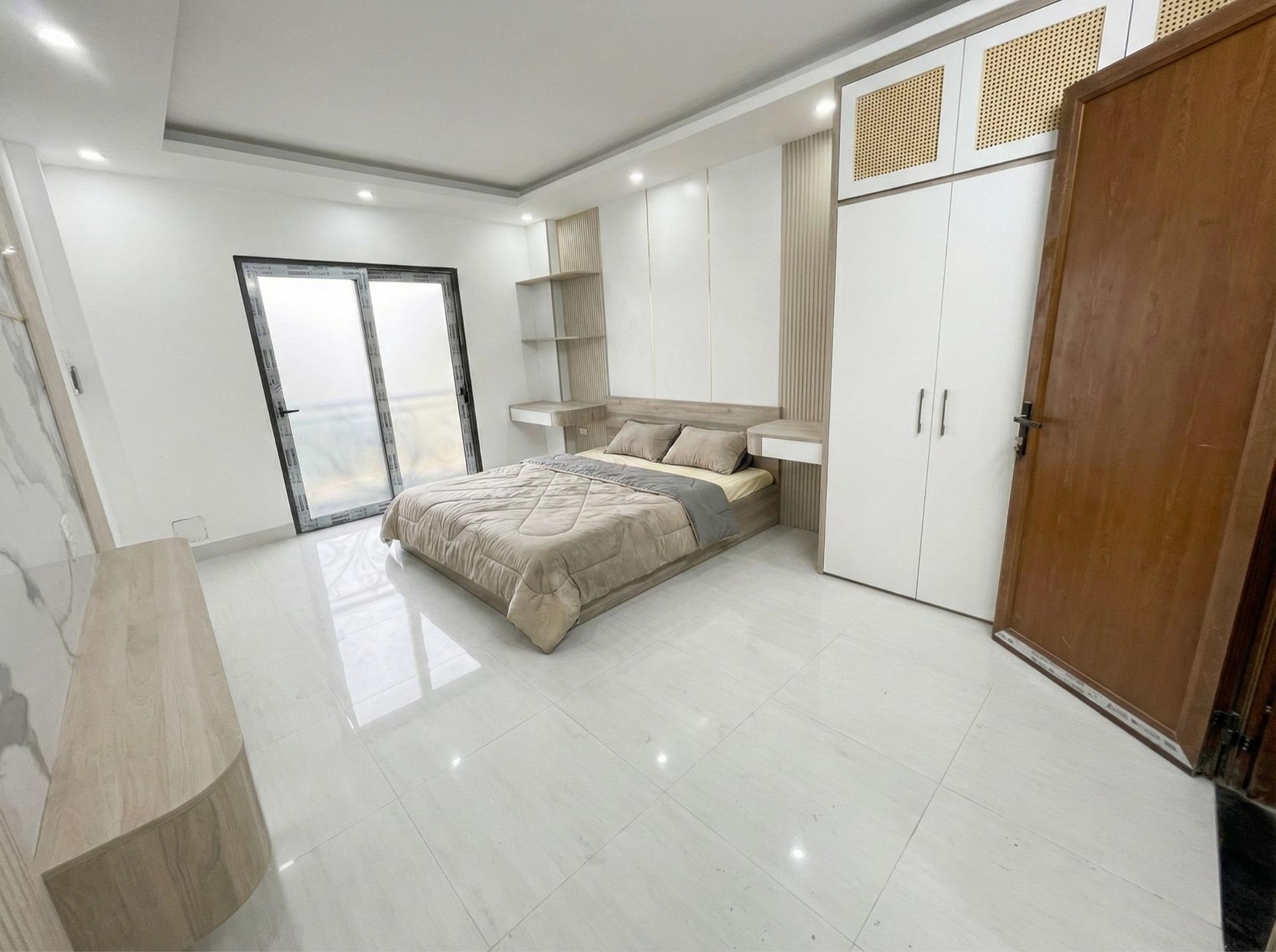 Bán căn nhà đẹp 35 m2, hướng Bắc tại Đường Vĩnh Hưng - Vĩnh Hưng - Hoàng Mai - Hà Nội, giá 9,7 tỷ