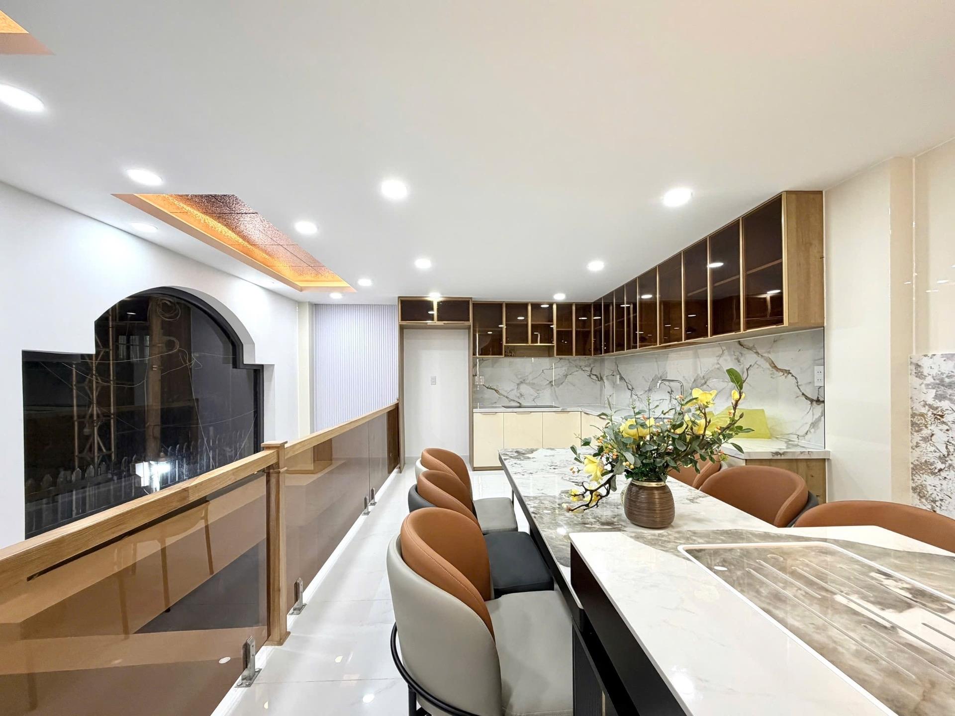 Sở hữu nhà đất 40 m2 tại Đường Chu Văn An - 12 - Bình Thạnh - TP Hồ Chí Minh, giá 9,9 tỷ