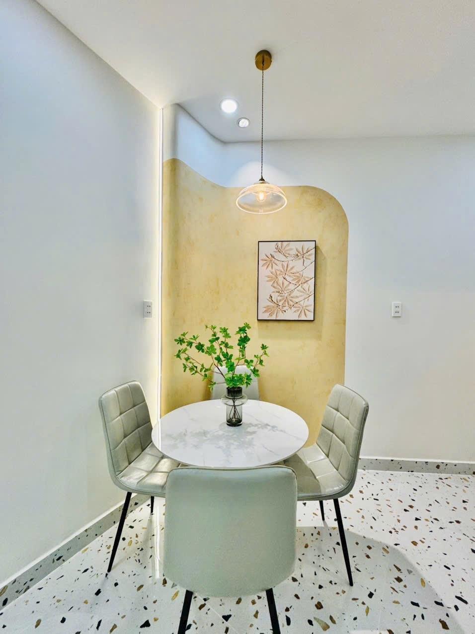 Cần bán ngay nhà đẹp 33 m2 tại Đường Nguyễn Đình Chiểu - 4 - Phú Nhuận, giá 6,75 tỷ