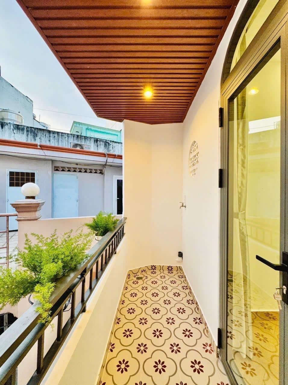 Cần bán ngay nhà đẹp 33 m2 tại Đường Nguyễn Đình Chiểu - 4 - Phú Nhuận, giá 6,75 tỷ