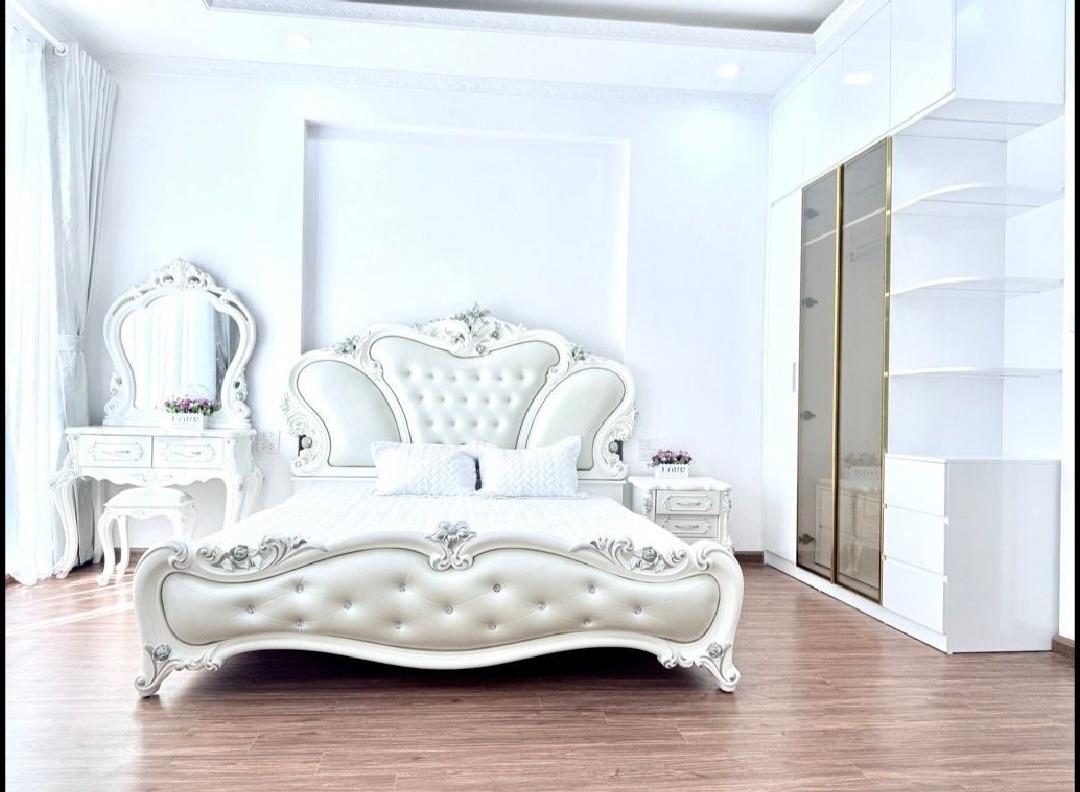 Bán nhanh nhà sổ riêng 58 m2 tại Phố Chùa Bộc - Quang Trung - Đống Đa - Hà Nội, giá 18,2 tỷ