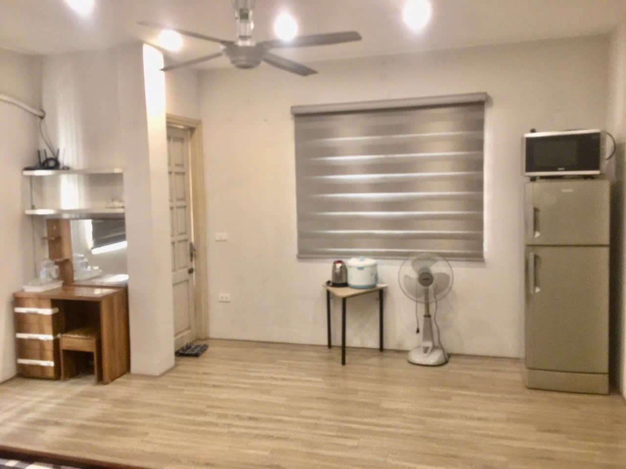 Cho thuê gấp nhà trọ 32 m2 tại Phố Lê Trọng Tấn - Khương Mai - Thanh Xuân - Hà Nội, giá 5 tr/tháng