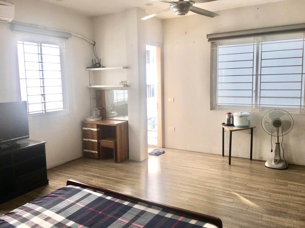 Cho thuê gấp nhà trọ 32 m2 tại Phố Lê Trọng Tấn - Khương Mai - Thanh Xuân - Hà Nội, giá 5 tr/tháng