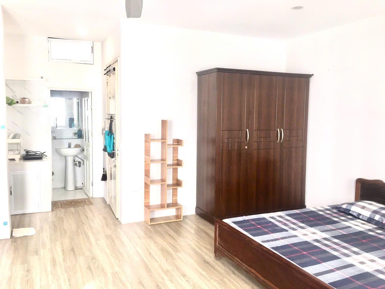 Cho thuê gấp nhà trọ 32 m2 tại Phố Lê Trọng Tấn - Khương Mai - Thanh Xuân - Hà Nội, giá 5 tr/tháng