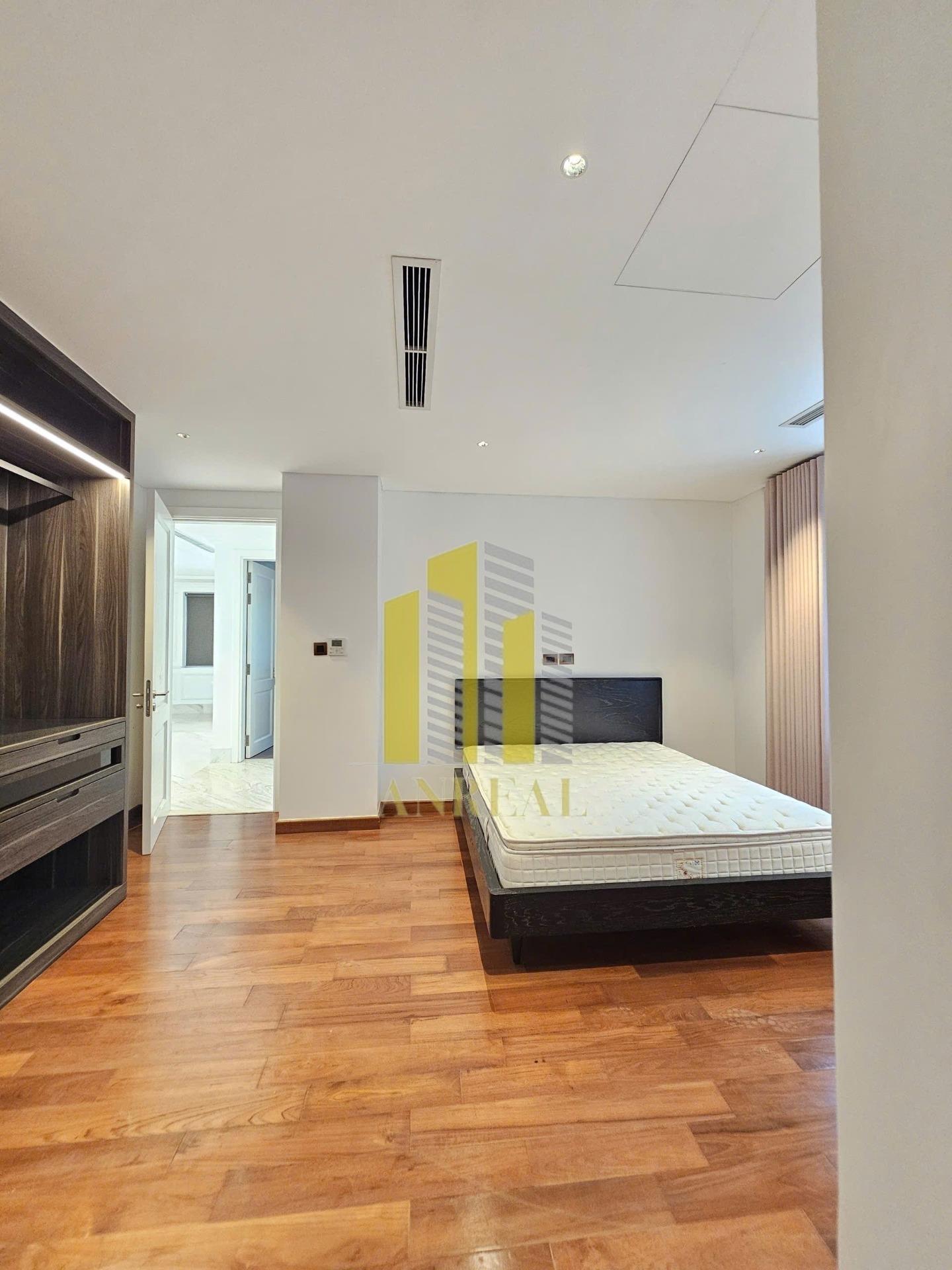 Cho thuê gấp biệt thự 500 m2 tại Phường An Phú - Quận 2 - TP Hồ Chí Minh, giá 260 tr/tháng