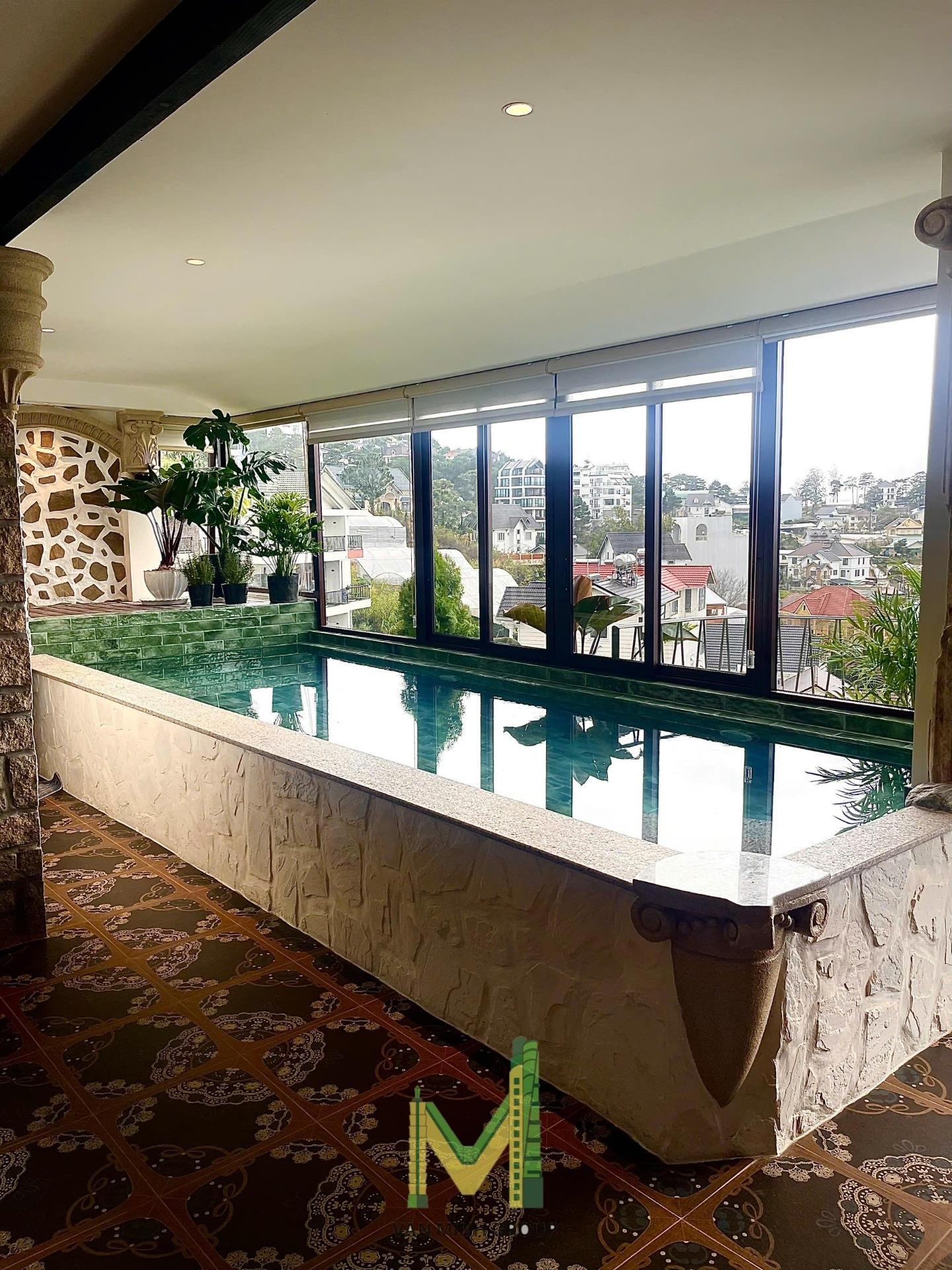 Chuyển nhượng biệt thự siêu đẹp 250 m2, giá 14,5 tỷ tại Đường Trịnh Hoài Đức - Đà Lạt - Lâm Đồng