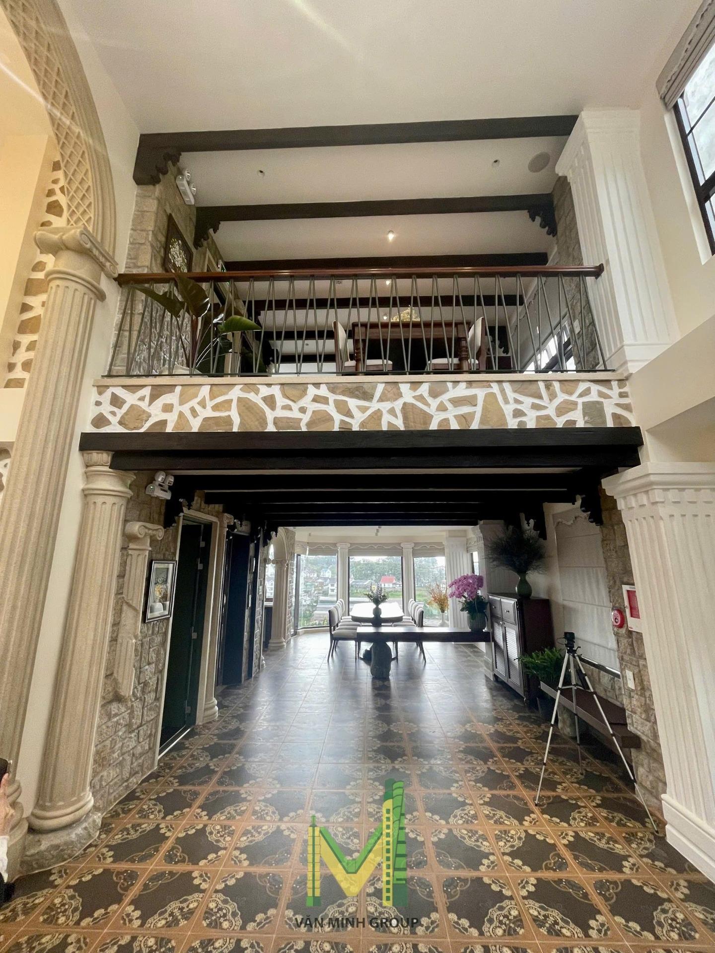 Chuyển nhượng biệt thự siêu đẹp 250 m2, giá 14,5 tỷ tại Đường Trịnh Hoài Đức - Đà Lạt - Lâm Đồng