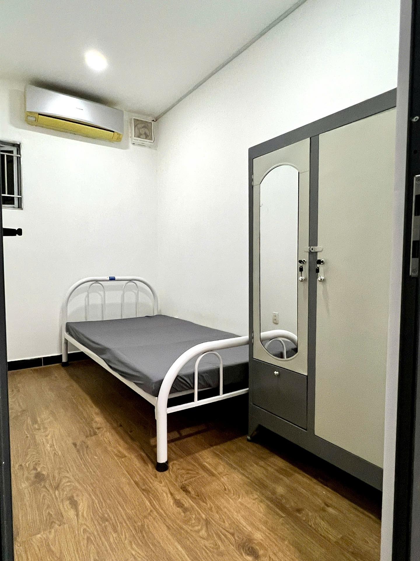 Thuê ngay phòng 6 m2 tại Đường Lê Văn Lương - Tân Hưng - Quận 7 - TP Hồ Chí Minh, giá 2,5 tr/tháng