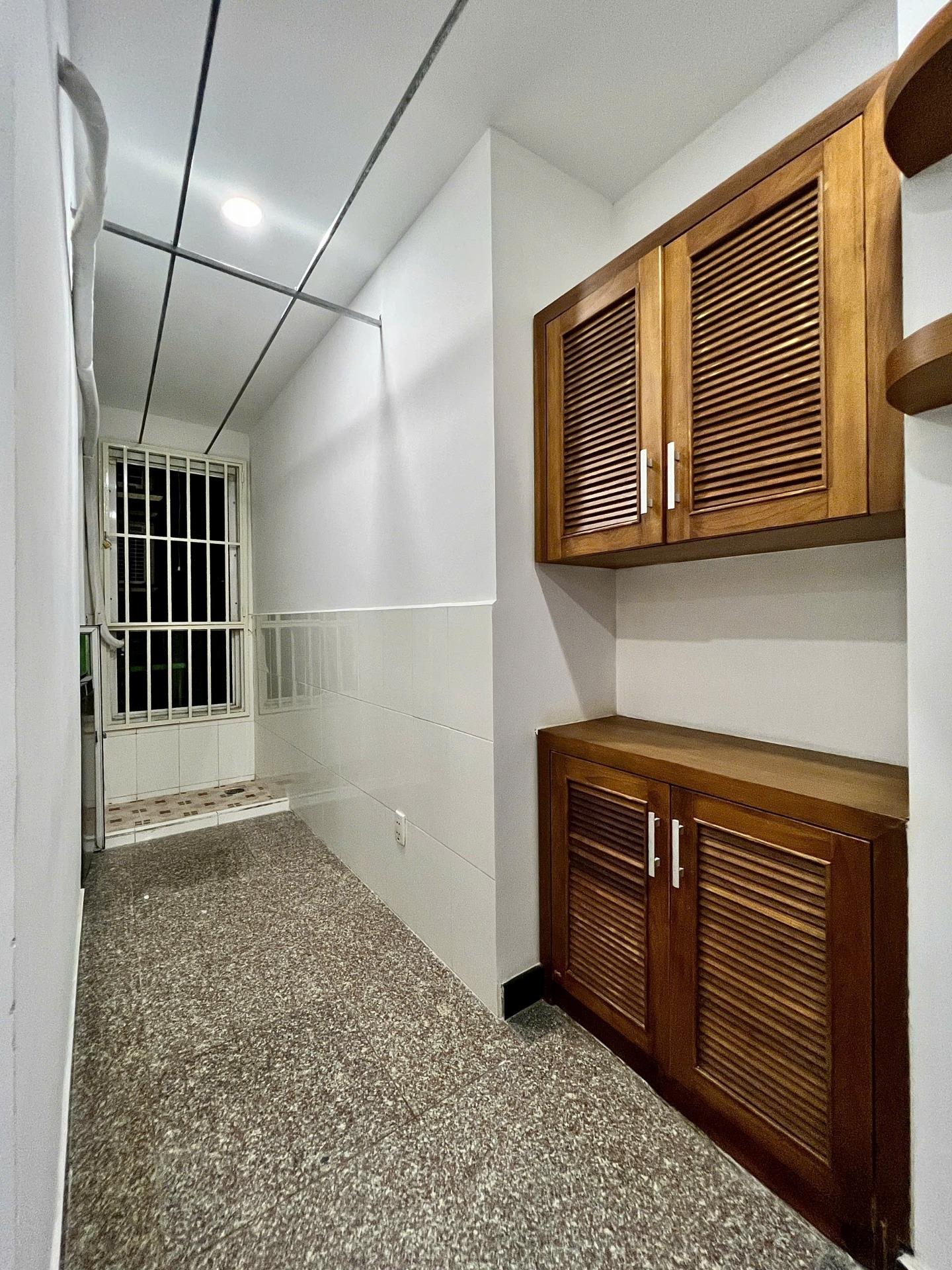 Thuê ngay phòng 6 m2 tại Đường Lê Văn Lương - Tân Hưng - Quận 7 - TP Hồ Chí Minh, giá 2,5 tr/tháng