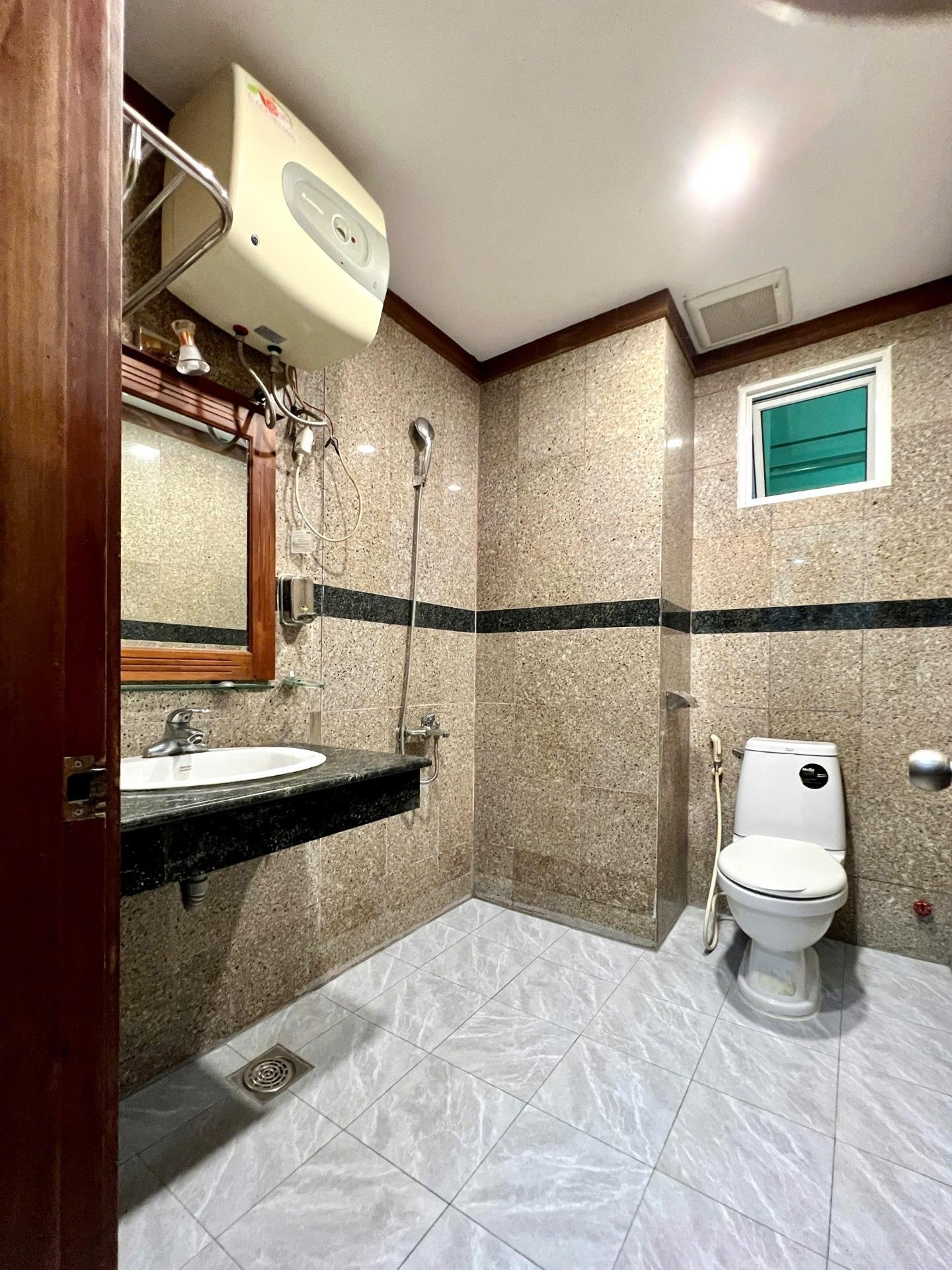 Thuê ngay phòng 6 m2 tại Đường Lê Văn Lương - Tân Hưng - Quận 7 - TP Hồ Chí Minh, giá 2,5 tr/tháng