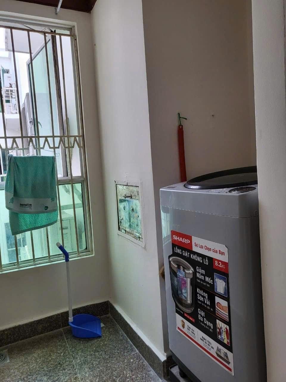 Thuê ngay nhà trọ phòng trọ 10 m2 tại Đường Lê Văn Lương - Tân Hưng - Quận 7, giá 4,3 triệu/tháng