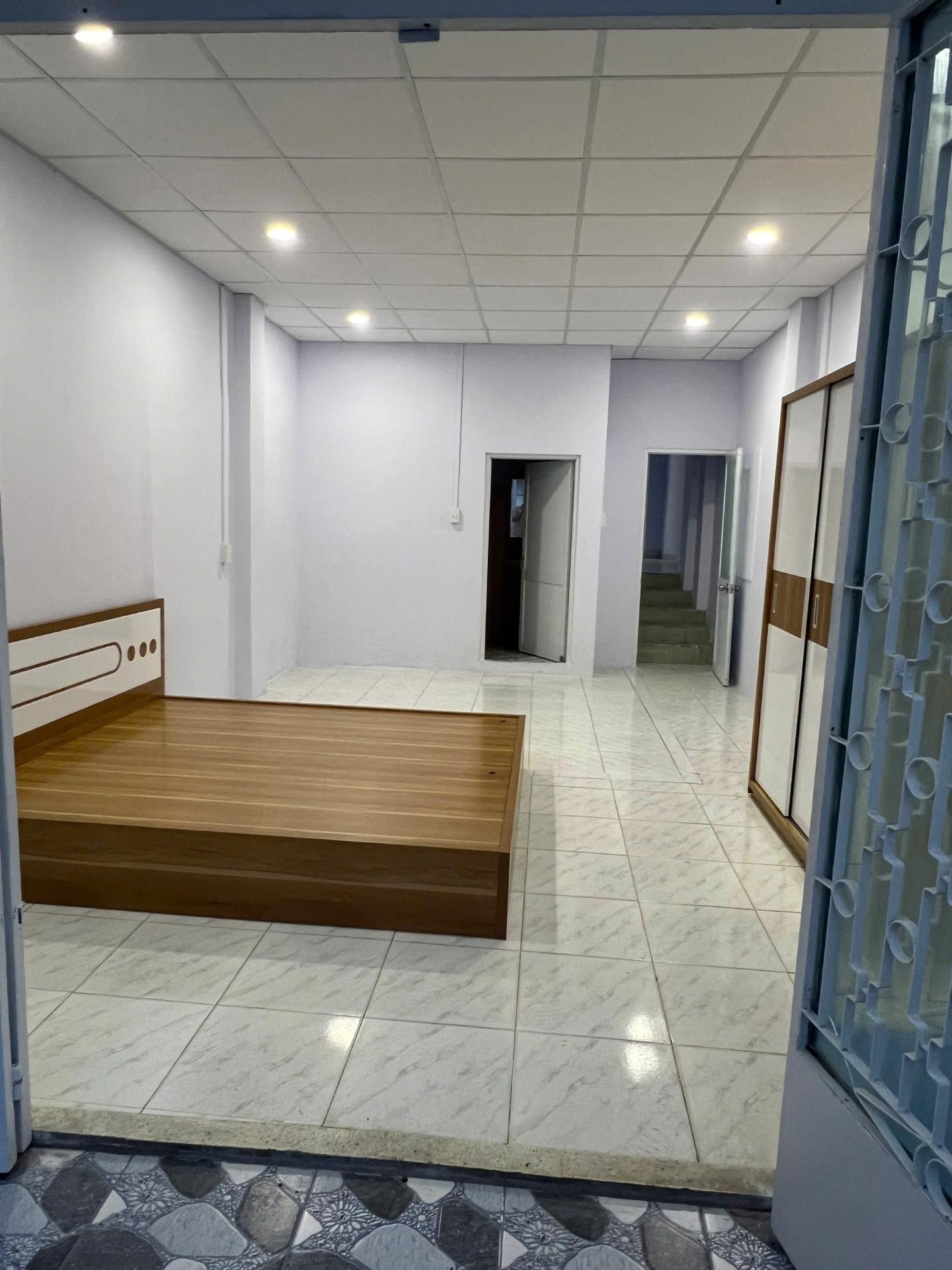 Cần bán nhanh nhà shr 64 m2 tại Đường Cách Mạng Tháng Tám - 13 - Quận 10, giá 9,5 tỷ