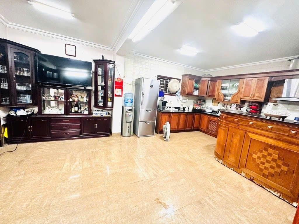 Cần bán gấp bán nhanh biệt thự siêu đẹp 80 m2, giá tốt tại Phường Ngọc Lâm - Long Biên - Hà Nội