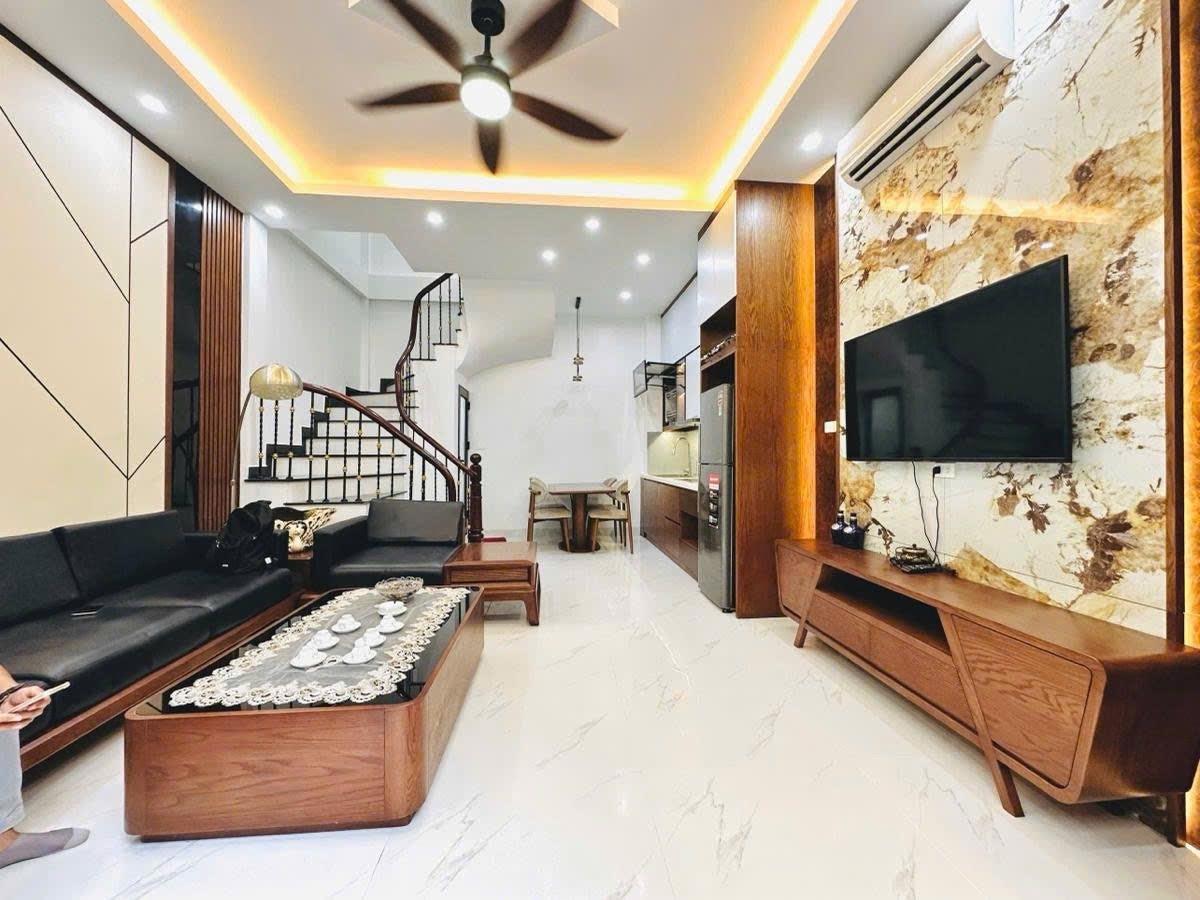 Sở hữu ngay nhà đẹp 50 m2 tại Đường Phạm Văn Đồng - Xuân Đỉnh - Bắc Từ Liêm - Hà Nội, giá 18 tỷ