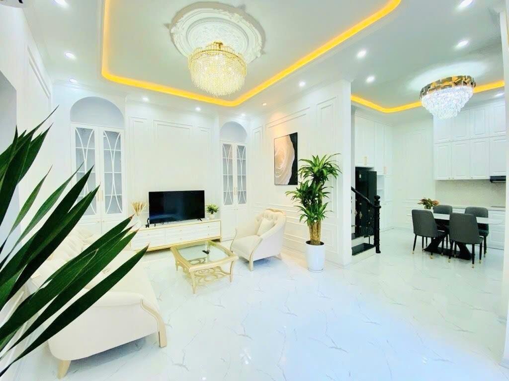 Cần bán ngay căn nhà 50 m2 tại Đường Trần Khát Chân - Thanh Nhàn - Hai Bà Trưng, giá 14,5 tỷ