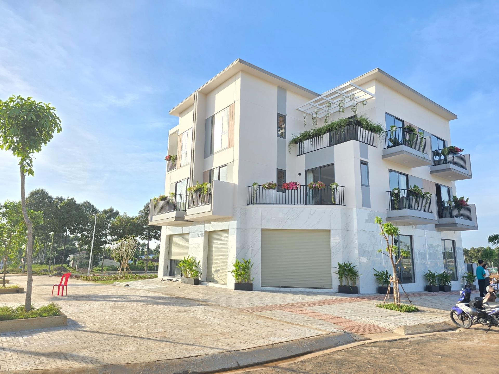 Sở hữu ngay đất nền dự án 240 m2 tại Dầu Giây - Thống Nhất - Đồng Nai, giá 3,84 tỷ