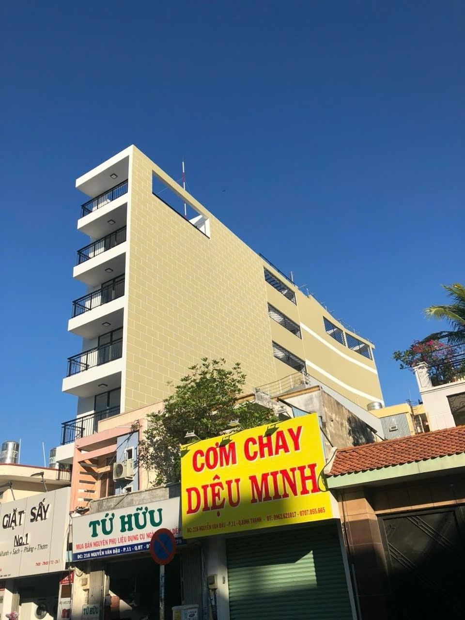 Cần bán nhanh căn nhà mặt phố 194 m2 tại Đường Nguyễn Văn Đậu - 11 - Bình Thạnh, giá 38 tỷ