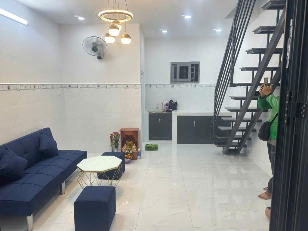 Sở hữu nhà riêng sổ đỏ 20 m2 tại Phường Tăng Nhơn Phú B - Quận 9 - TP Hồ Chí Minh, giá 2,35 tỷ
