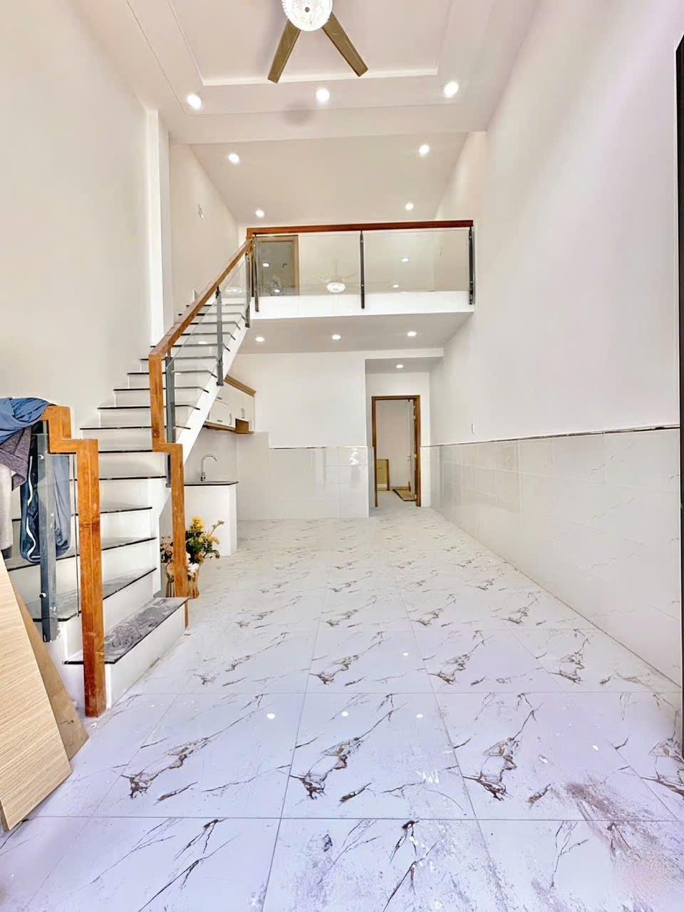 Bán nhanh căn nhà riêng 40 m2, hướng Tây tại Đường Liên khu 5-6 - Bình Tân, giá 1,68 tỷ